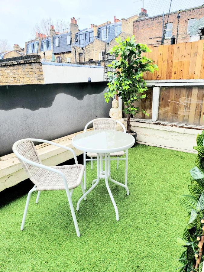 One Bedroom Apartment With A Terrace In Angel London Exterior photo