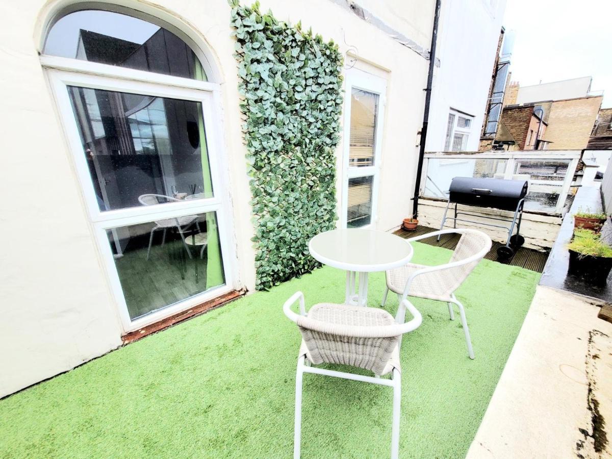 One Bedroom Apartment With A Terrace In Angel London Exterior photo